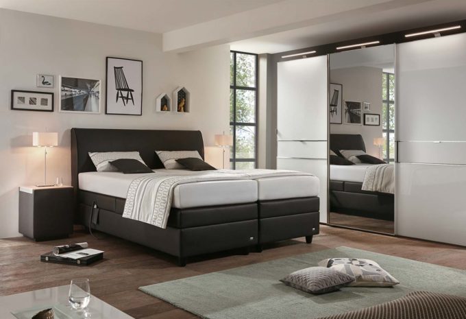 MÖBELSCHAU Boxspringbett