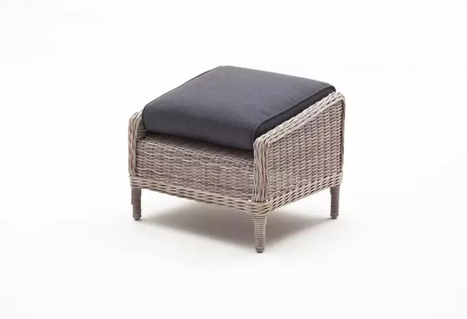 MÖBELSCHAU Hocker
