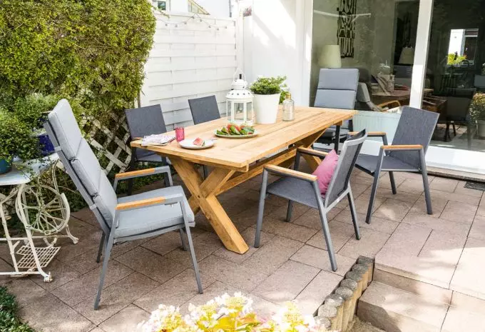 MÖBELSCHAU Gartentisch Teak massiv